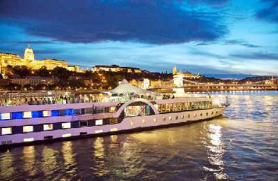 Amadeus Classic bei Nacht